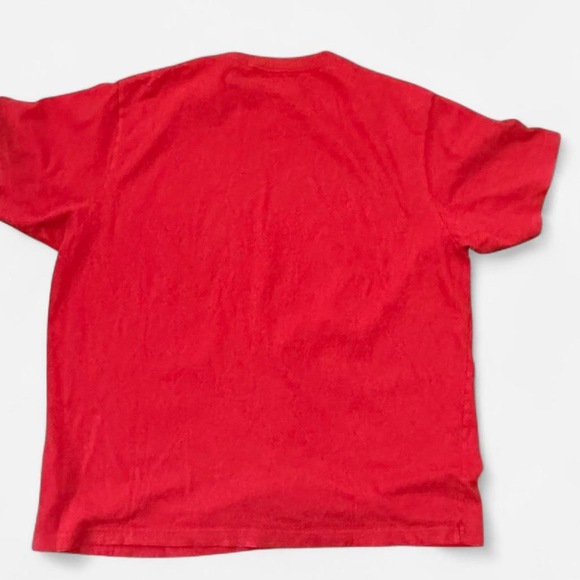 Red Uniqlo x Zazuto Aka Maru Japanese Graphic Tee - Picture 3 of 5